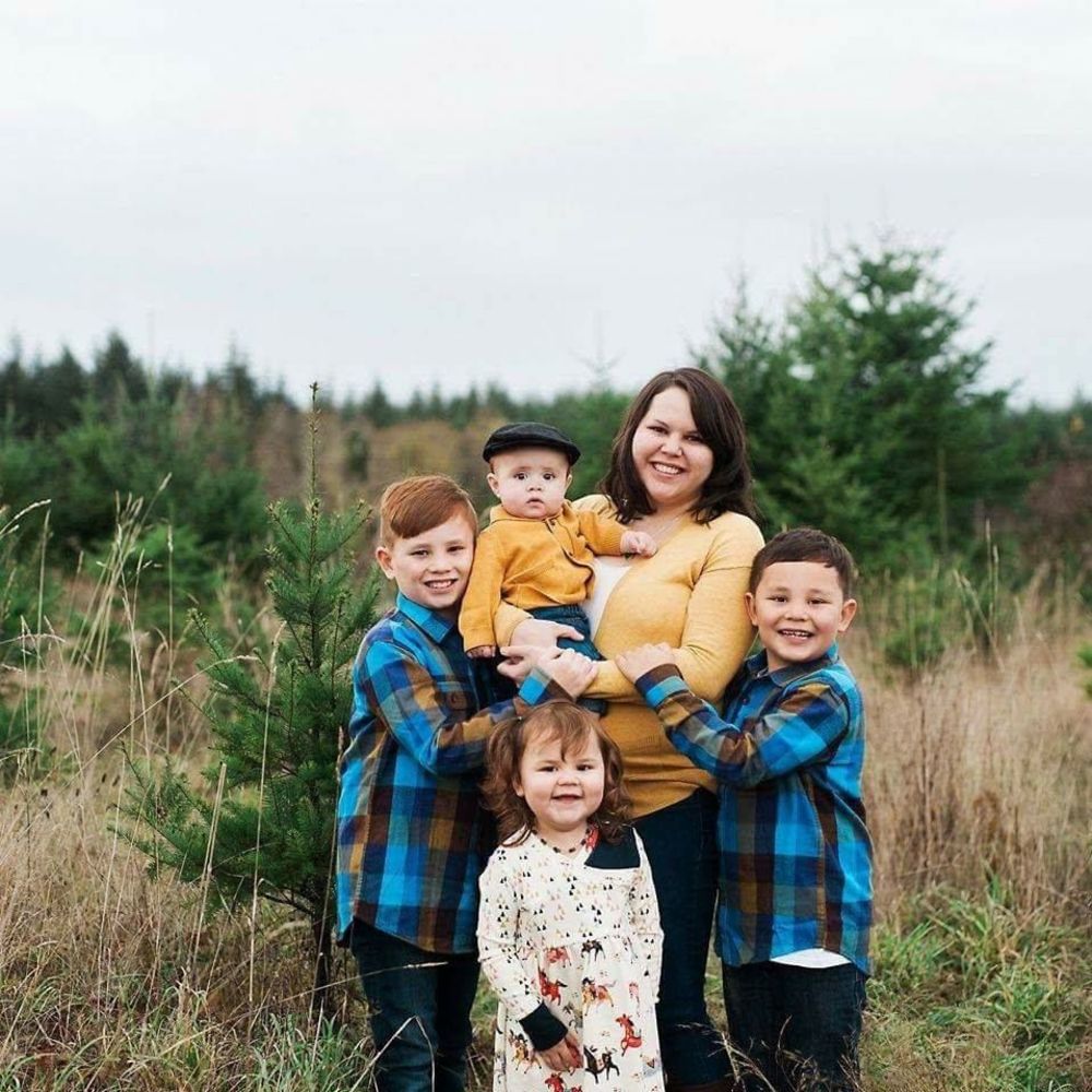 Meet your Posher, Angie